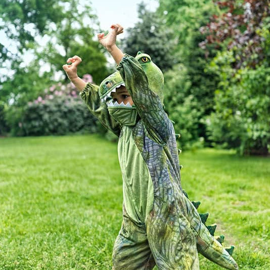 Olivgrüner Kigurumi-Overall T-Rex mit Dino-Kapuze und hellgrünem Bauch, Vorderansicht