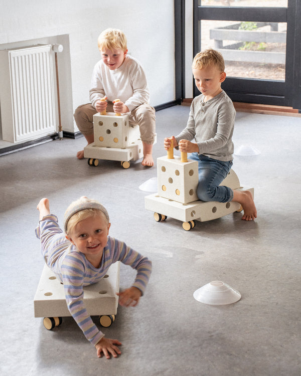 Kreative Bausteine zur Förderung der Grobmotorik –  Education Set – sandgrau/honiggelb, 55 Teile