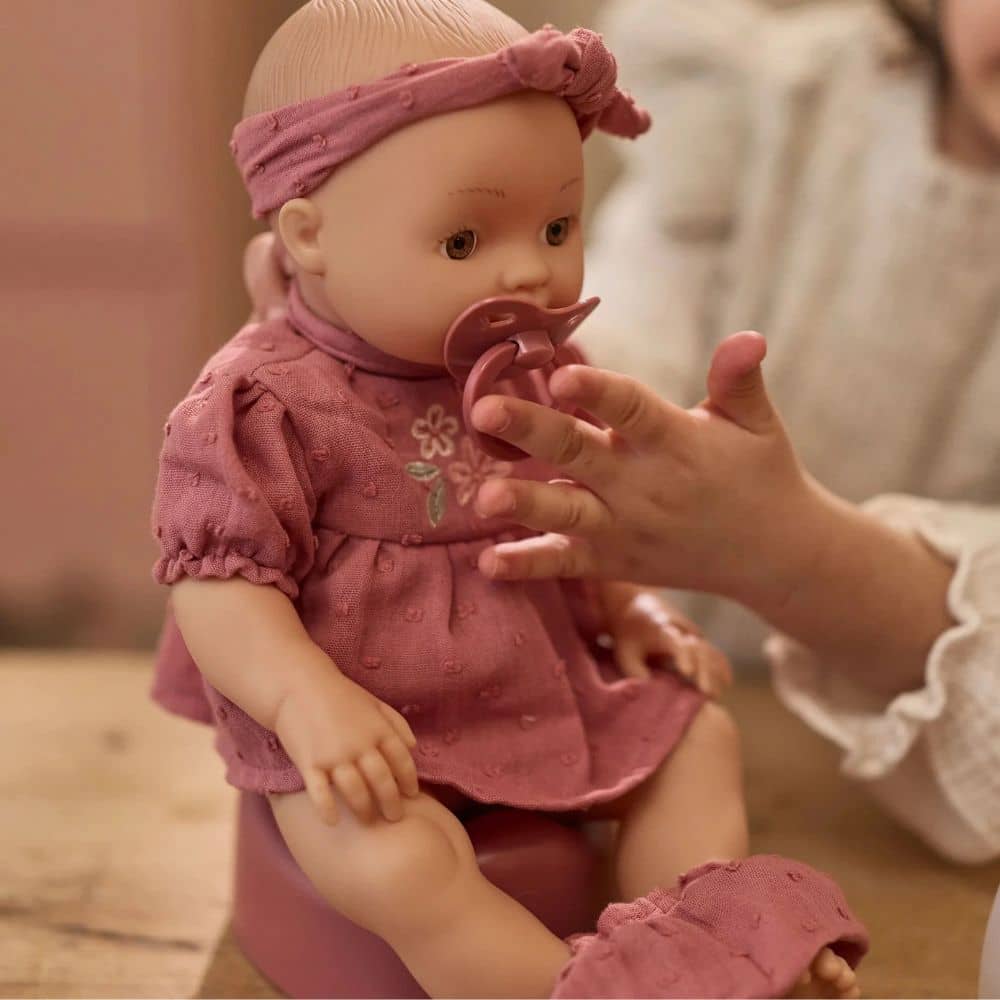 Puppe mit Zubehör – Livia