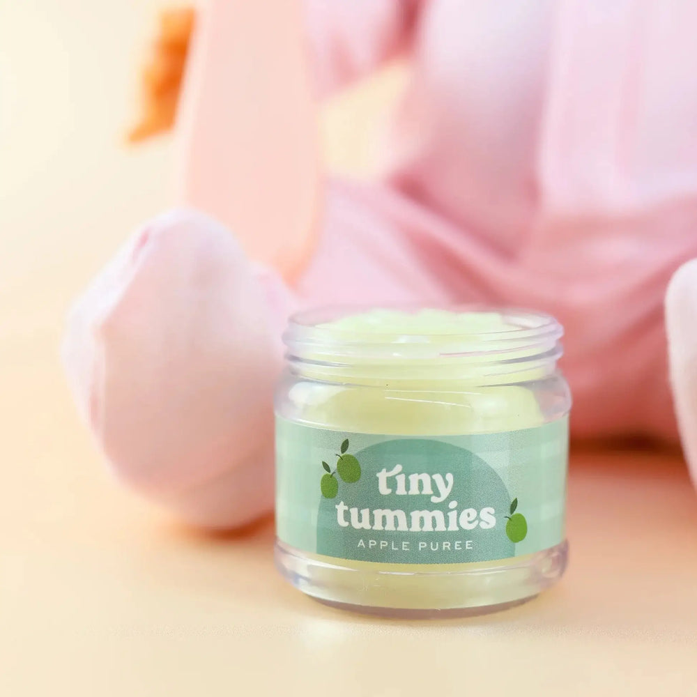 Tiny Harlow magisches Glas für Puppen füttern mit Apfelmus und praktischer Löffelhilfe
