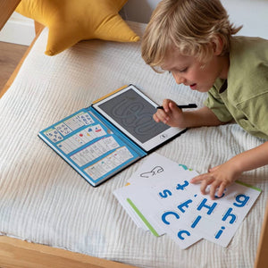LCD-Tablet mit 40 Vorlagen zum Nachzeichnen