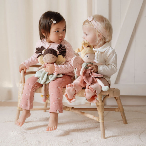 Stoffpuppe Fee Mila – Zauberhafte Kuschelpuppe
