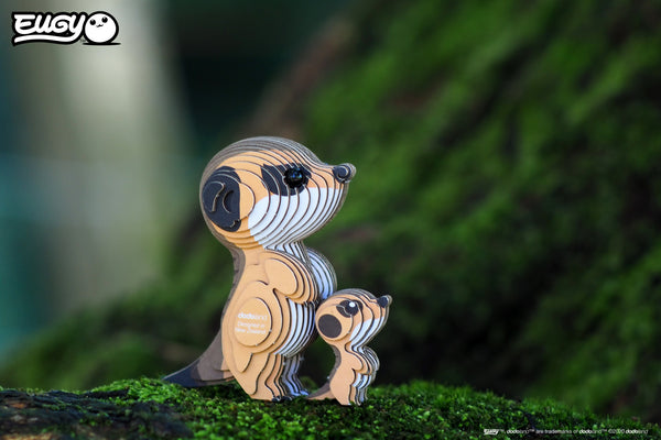 Eugy 3D Öko-Puzzle Erdmännchen zeigt detailreiche Holzfiguren von Erdmännchen mit naturgetreuen Farben