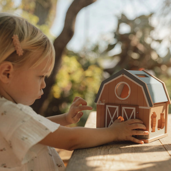 Holz-Formsortierer Bauernhof – Little Farm Scheune