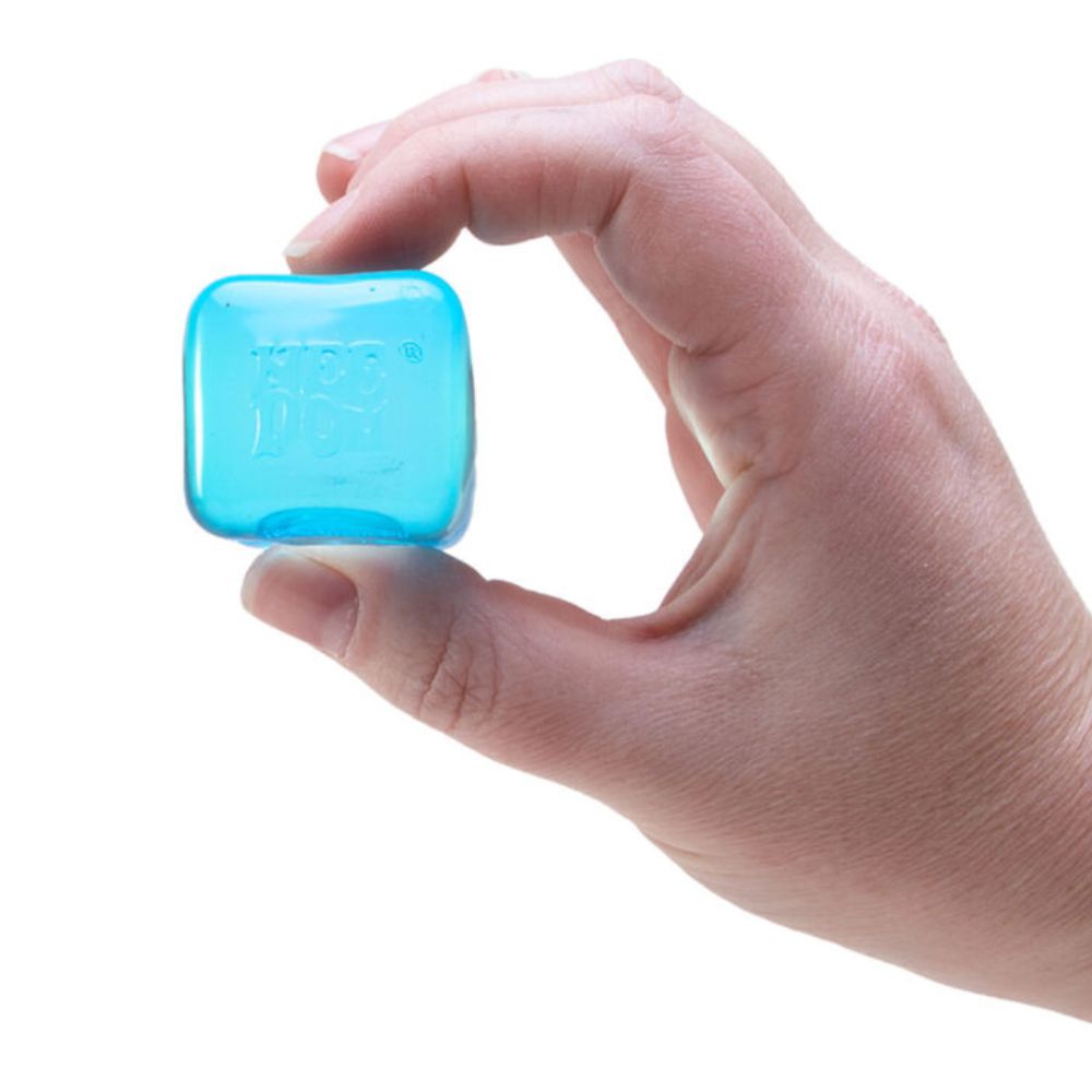 Schylling Needoh Nice Ice Baby farbige progressive Spielzeugwürfel in Blau, Lila und Pink