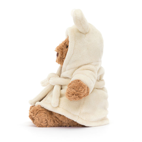 Jellycat Plüschbär – Bartholomäus im Bademantel 26 cm sitzend mit weichem Fell und Kapuze