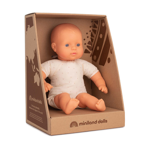 Puppe mit weichem Bauch – Europäerin 32 cm