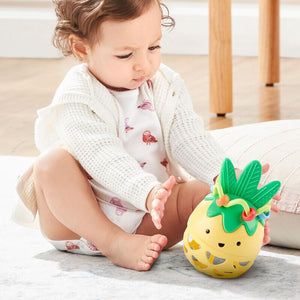 Spielzeug mit Rassel – Ananas Farm