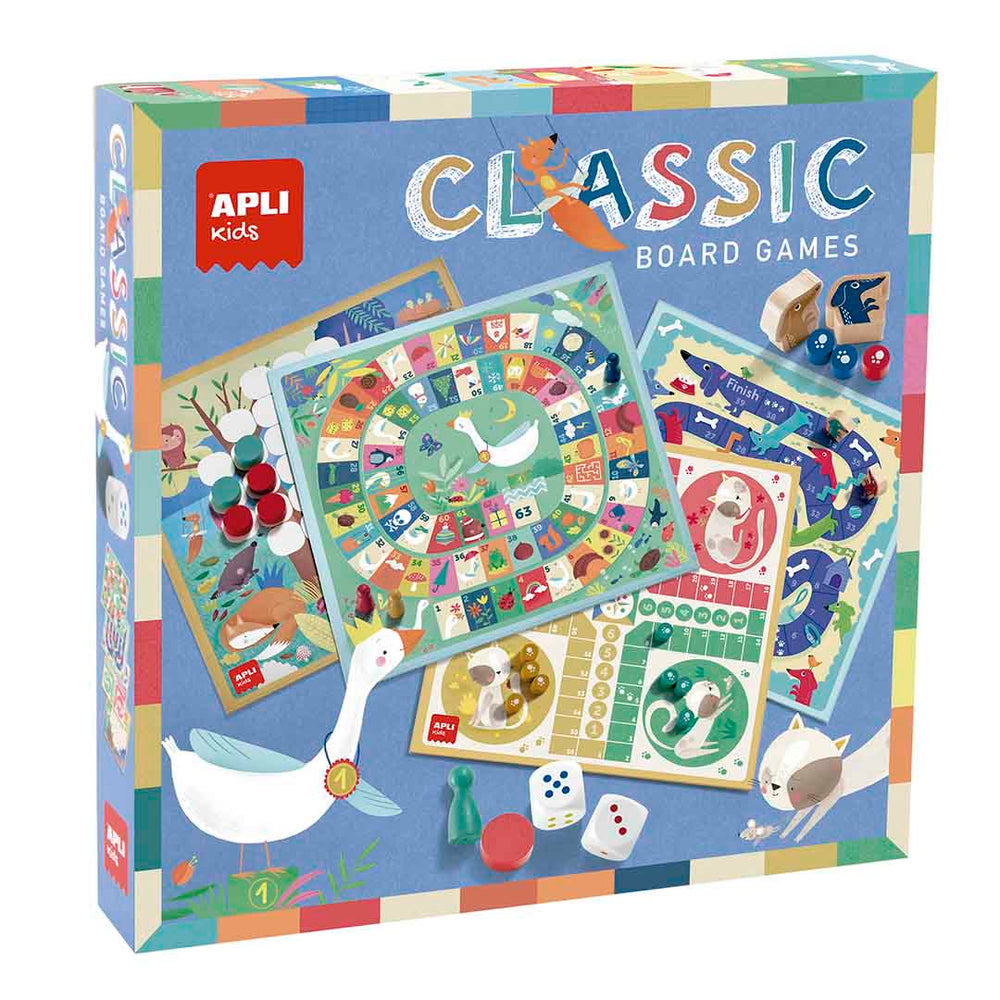 Set mit klassischen Brettspielen 4in1
