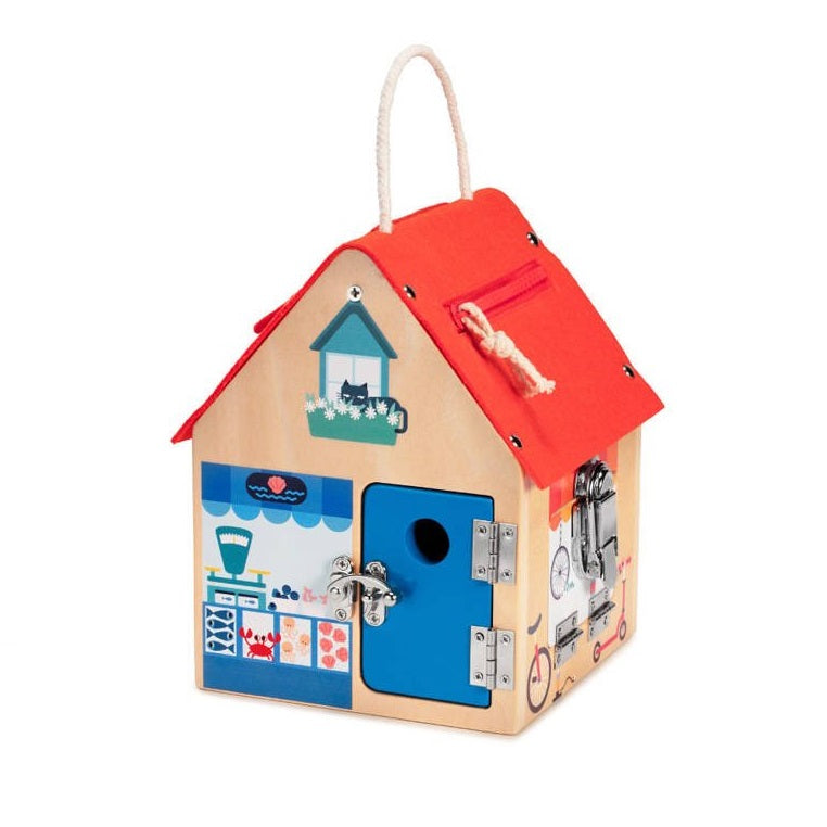 Holzspielhaus mit Schlössern – Der kleine Einbrecherfuchs