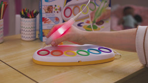 Magischer Leuchtpinsel Ohne Flecken – Color Wonder Mess Free