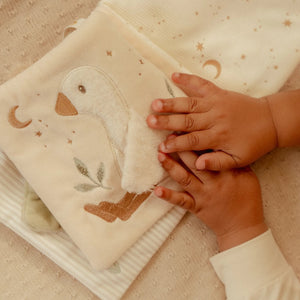 Großes Aktivitätsbuch für Babys – Newborn Naturals