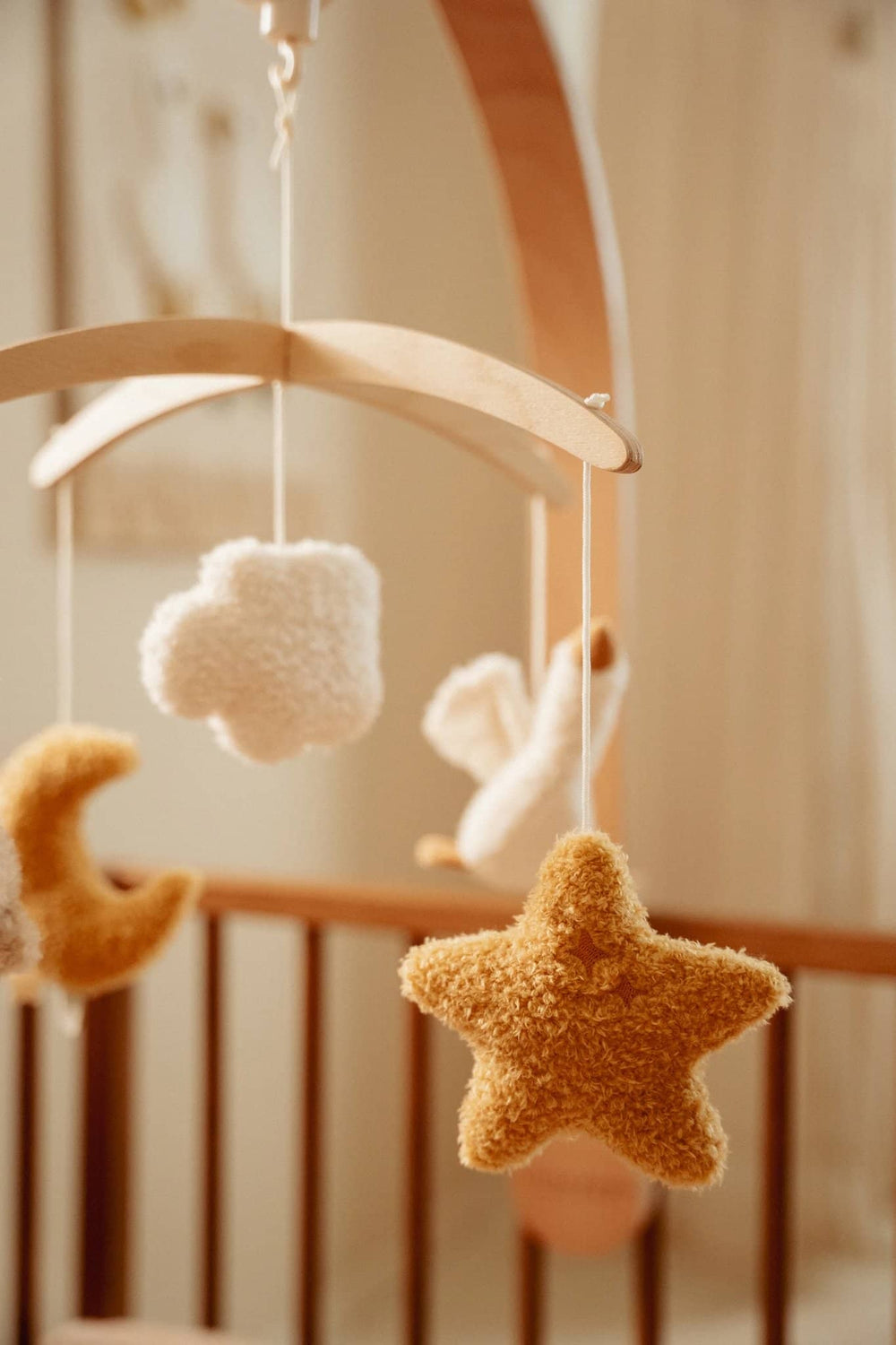 Holz-Karussell für Kinderbetten – Newborn Naturals